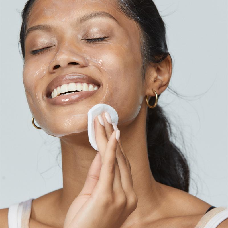 Ultracalming™ Cleanser (6541159432370)